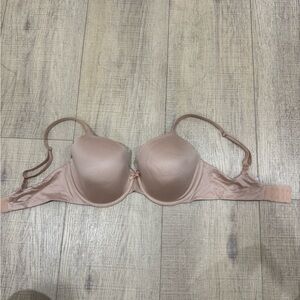 🔴Victoria’s Secret Elegant Nude Bra